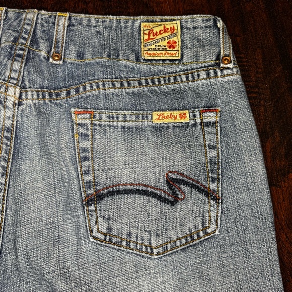 Lucky Brand Dungarees Vital Flare Wide Leg Long Length Jeans Size 6 (28) GUC - Picture 11 of 14